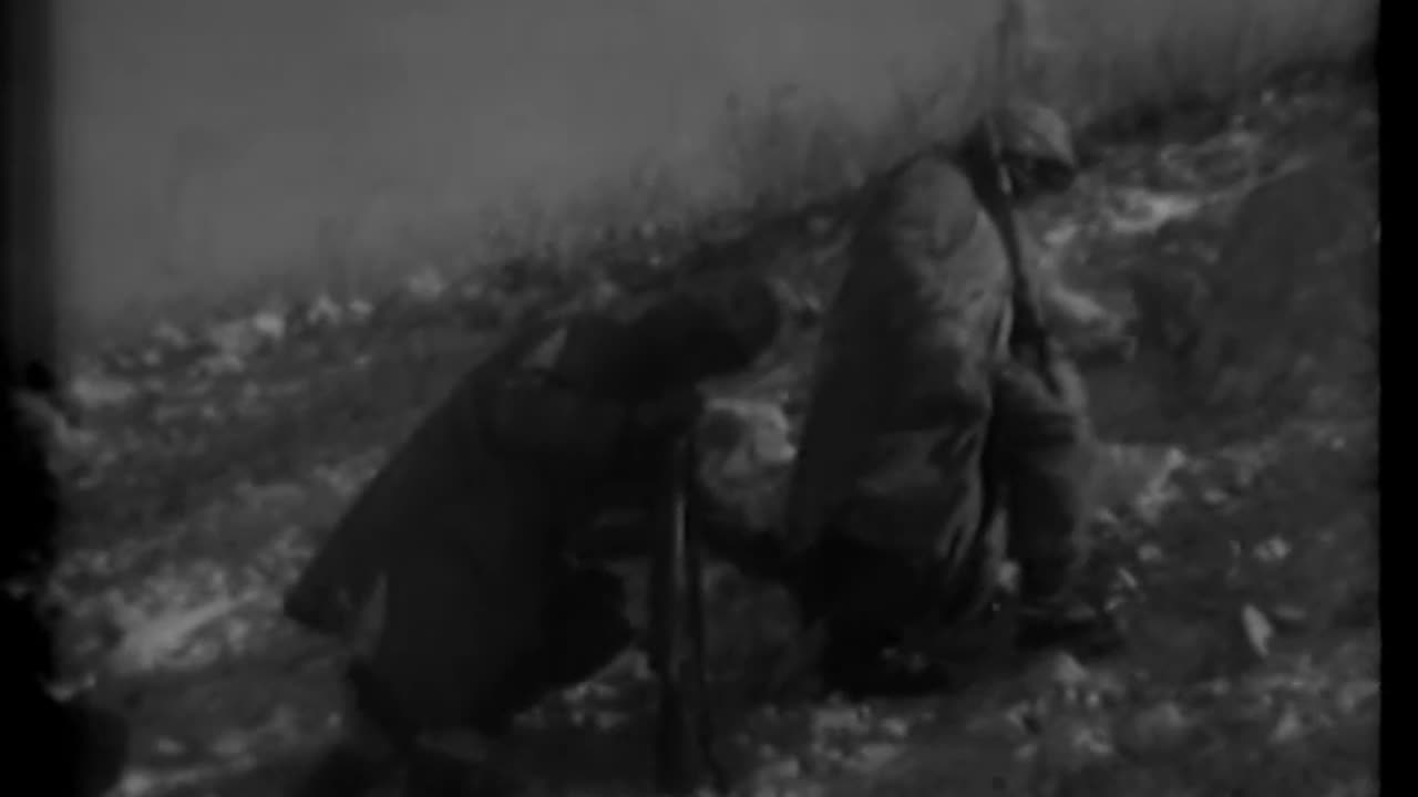 Withdrawal of 1st M... - Withdrawal of 1st Marine, Hamhung, Korea ; Withdrawal of 1st - 111-adc-8579