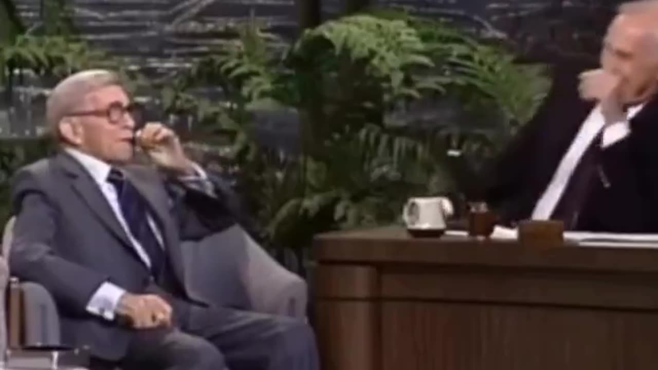 George Burns at 93 years old: "My doctor is dead" (1989)