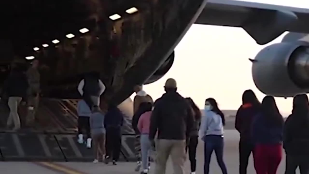 Military planes carry illegal migrants from the United States