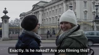 2016 video surfaced appears to be a naked child climbing out of Buckingham Palace Window