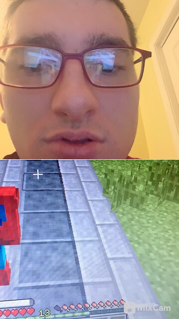 Playing Spider-Man into the crafting verse Minecraft edition