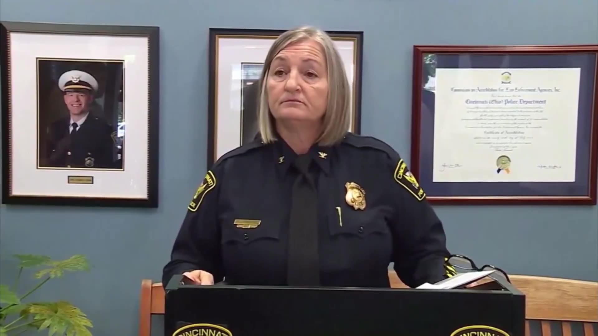🚨 Cincinnati Police Chief Teresa Theetge placed on leave pending an internal investigation