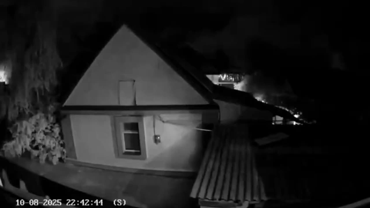 Zaporizhzhia region. Kushugum community. Russian terrorists are shelling civilians using MLRS.