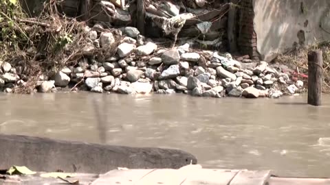 Heavy rains collapse bridges and trigger landslides in West Bengal