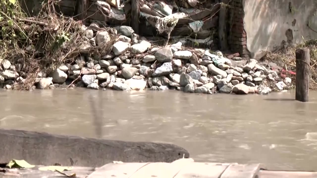 Heavy rains collapse bridges and trigger landslides in West Bengal