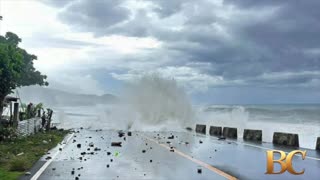 Super Typhoon Fung-wong slams into the Philippines