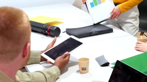 Stop the Email Chaos! How to Use PandaDoc Rooms for Sales