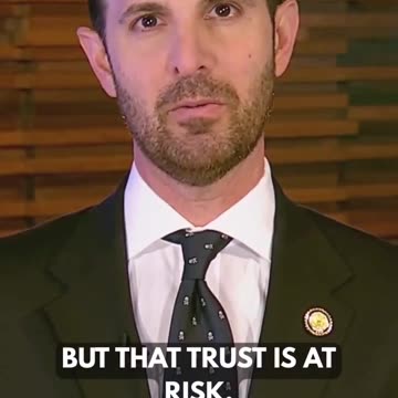 Elected Democrats Tell Millitary To Defy Orders