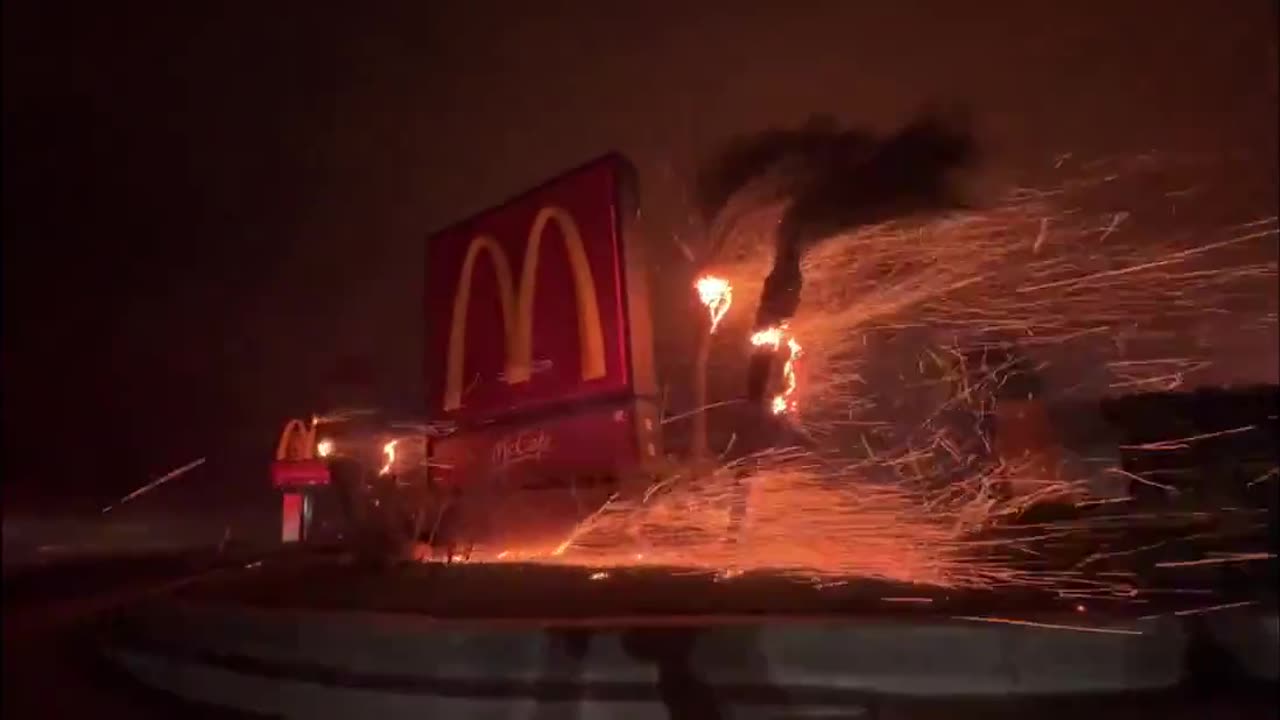 One Of The Main Causes Of The Terrible Fires In Los Angeles - Powerful Winds