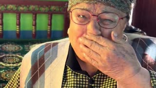 😂🤤 Mothers Try Durian for the First Time! | FunFM