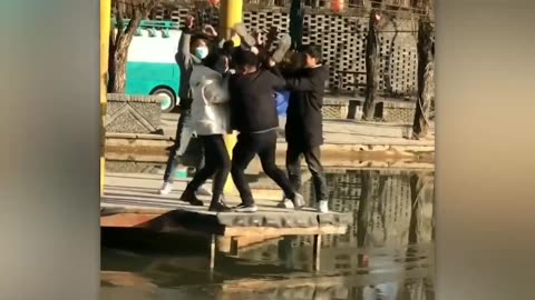 Faith in Humanity Restored – 35 Acts of Kindness