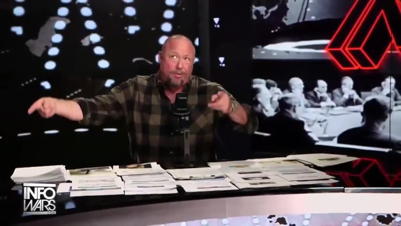 ALEX JONES [FULL] Wednesday 1 14 26 • ALL FEDERAL PAYMENTS TO BLUE SANCTUARY CITIES TO BE SUSPENDED!