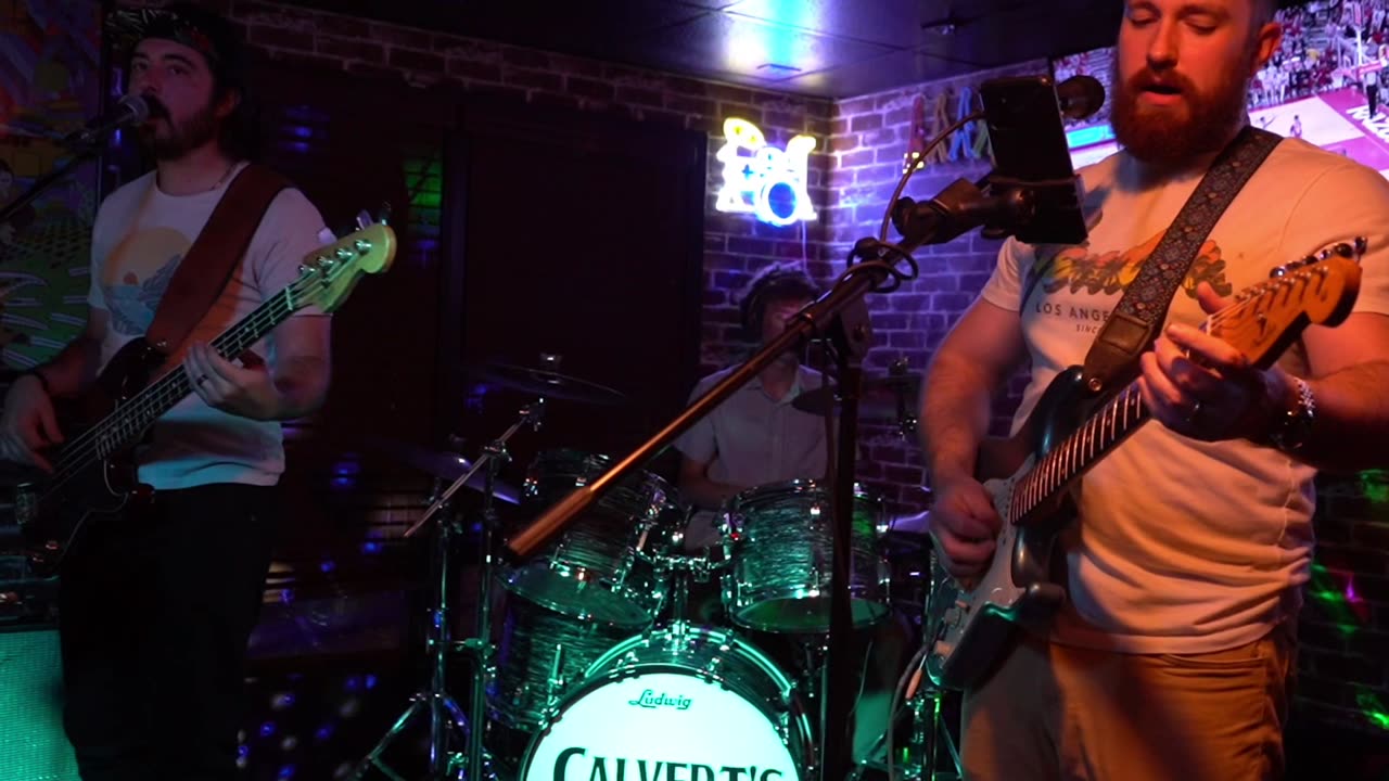 Blue Levee live at Calvert’s in the Heights “I Don’t Need No Doctor” John Meyer