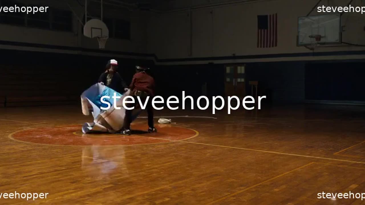 Stranger Things_S01E07_Chapter Seven - The Bathtub