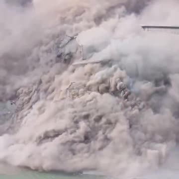 🔥🔥🔥 Hongqi bridge collapses in southwest China, months after opening