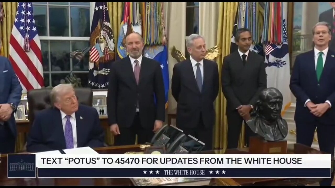 Trump Warns: Not Pursuing AI Would Hand China the Greatest Gift Ever