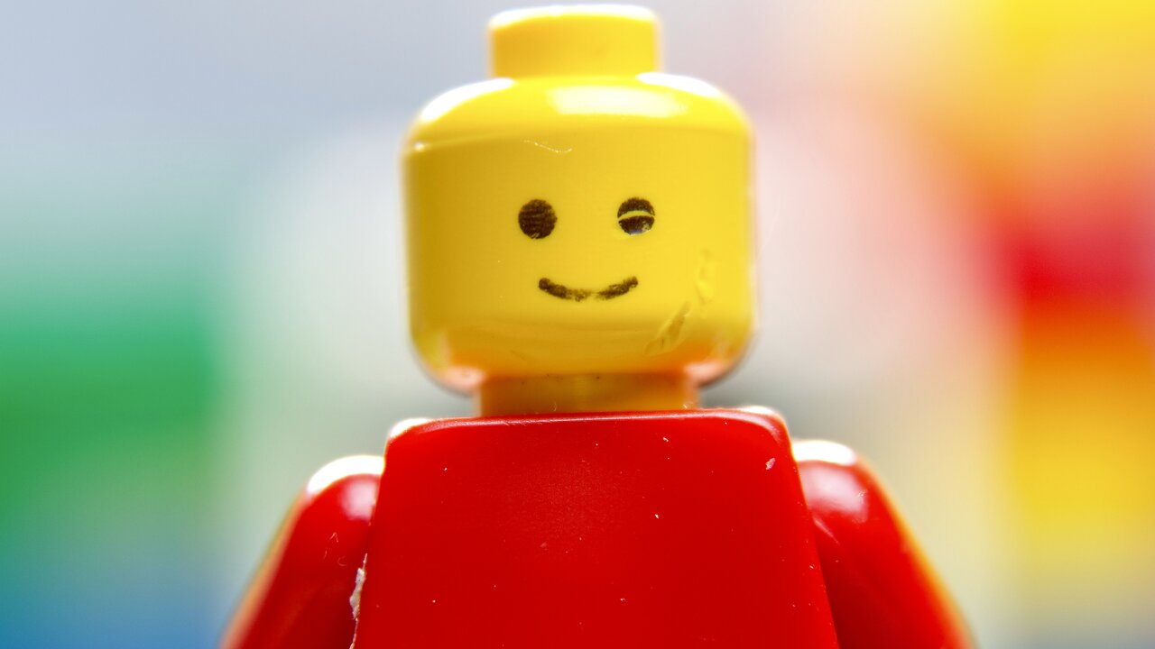 Smiley Face Dude | Brick Film