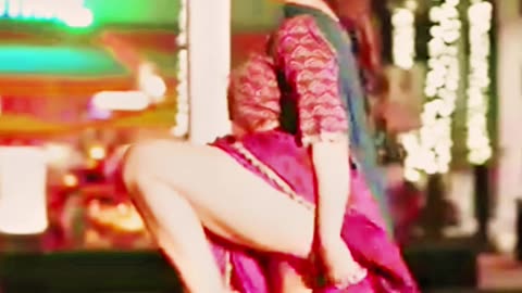 Awesome Public Dance Performance by Bengali Girl | Viral Dance 2025