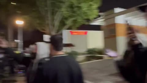 “We love ICE” patriots start yelling after receiving insults from leftist