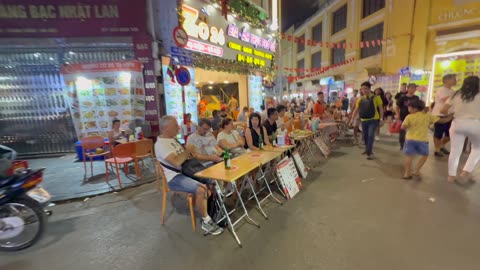 Walking around Hanoi Old Quarter at night