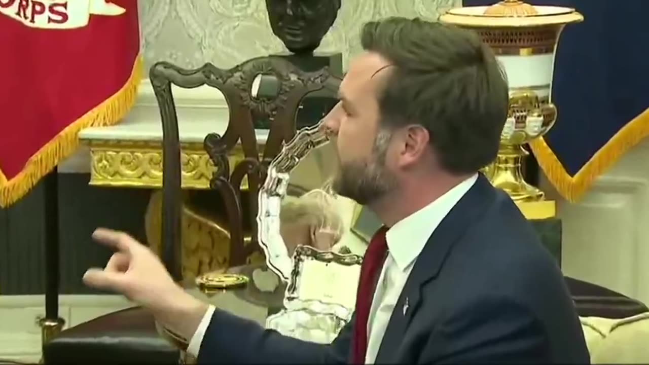 Trump showing his true colors here he invited Zelensky to arm wrestle him