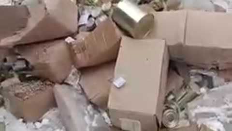 Russian Soldiers to Afraid to Bring Food to Front Lines, So They Dump it Wherever