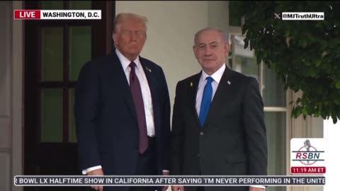 Bibi Netanyahu is greeted by President Trump at the White House 