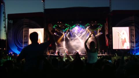 Some Might Say - Oasis (live)