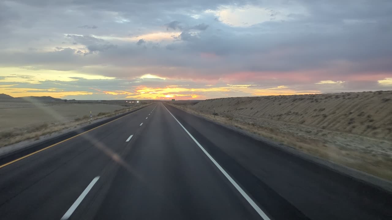 Trucking I-70 towards Moab