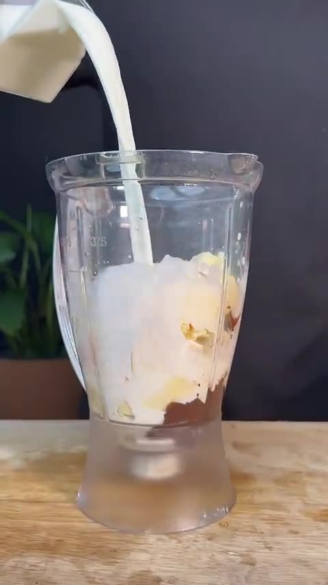 Chocolate Apple 🍎 Banana Shake 😋