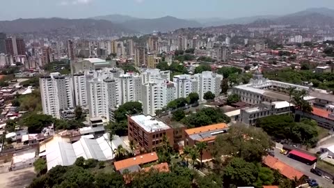 Venezuelan family in Colombia weighs return after Maduro capture