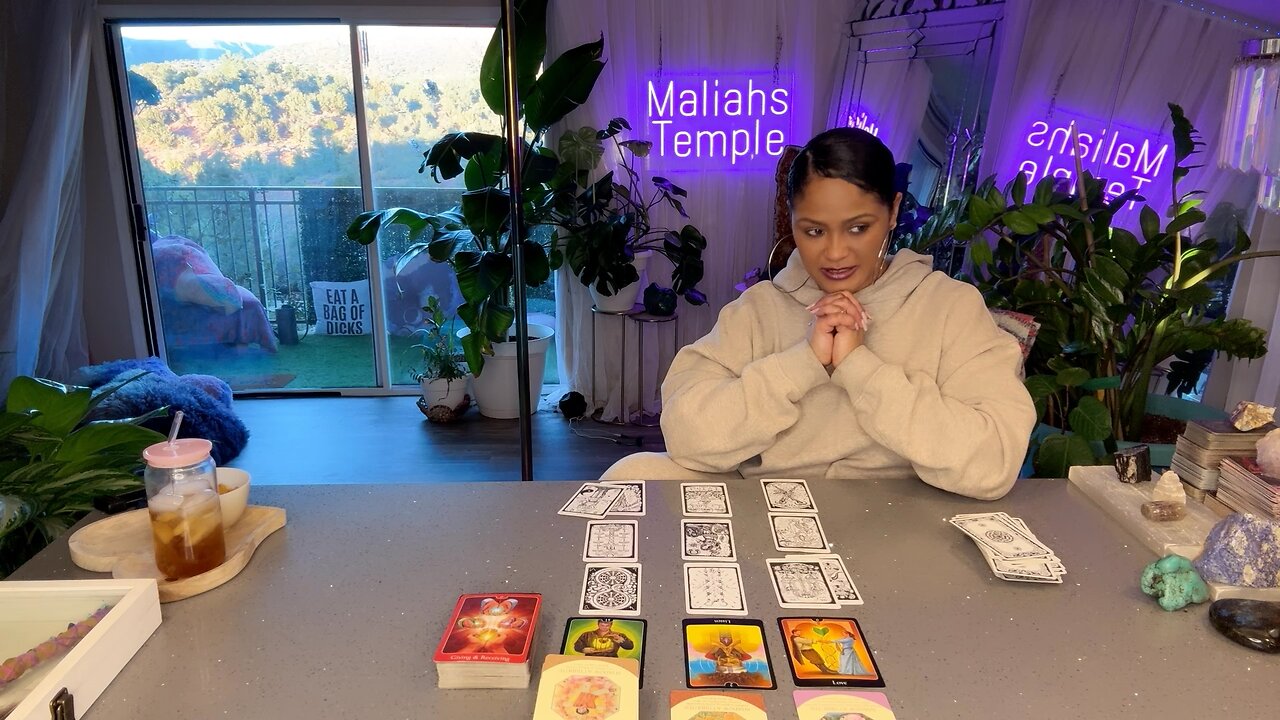 Maliah' Temple General Collective Tarot Reading For All Signs Leading Through the end January 2025