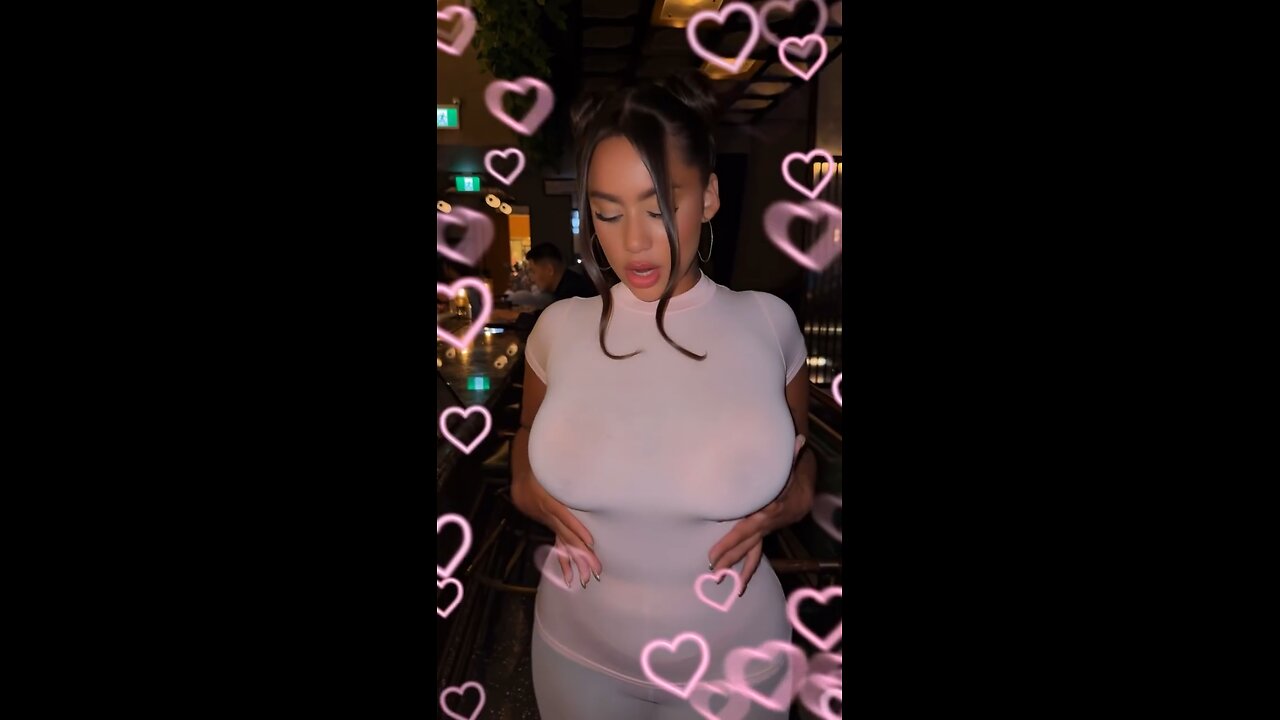 Is Chromeazz bringing sexy back?