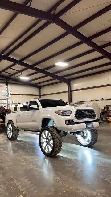 Cleanest truck ever!!!!!!!!