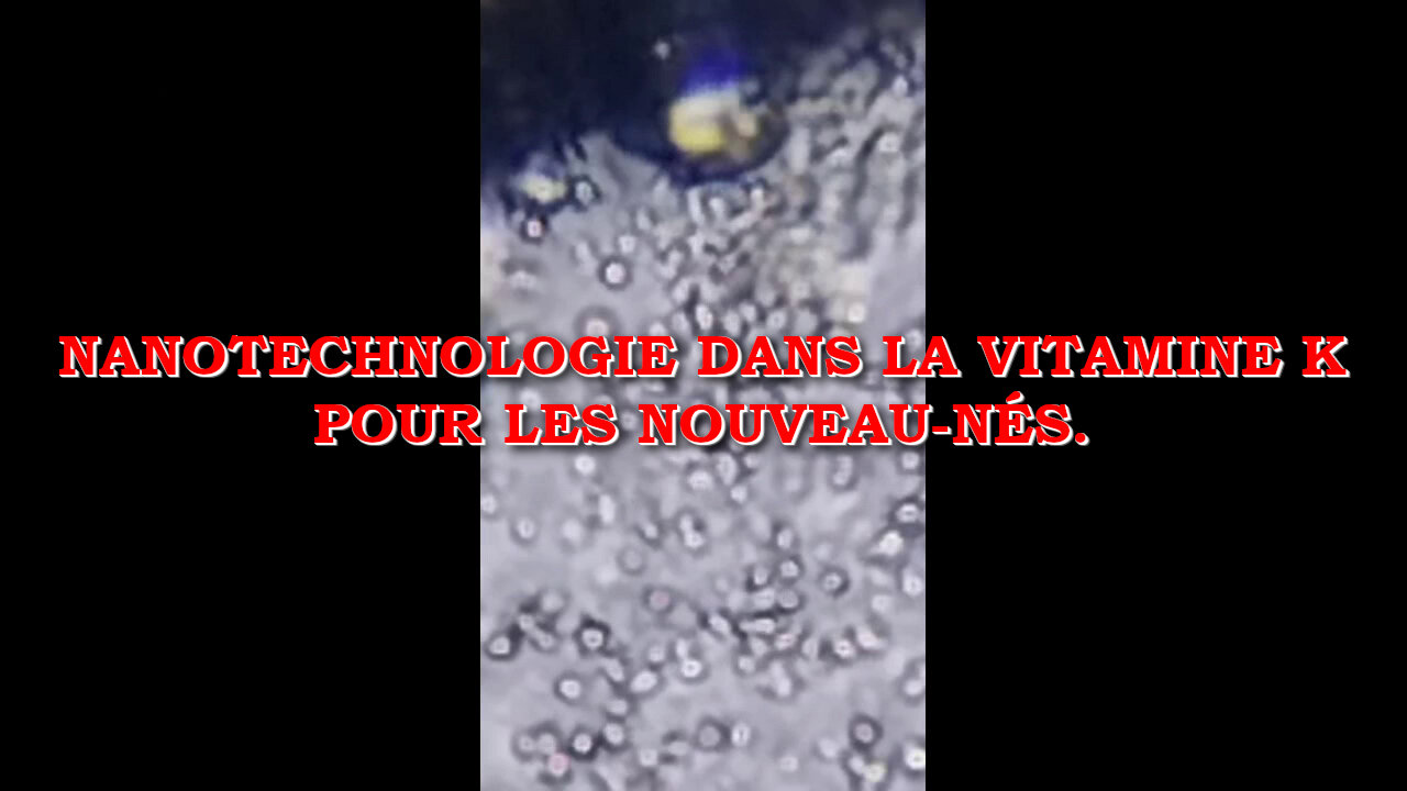 Analyse au microscope d'une goutte d'une ampoule de vitamine K