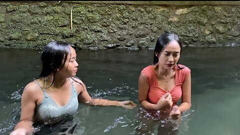 The water is very clear, tukad ning rendang or bath is already in rendang