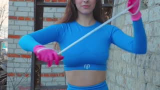 Turning cling film into a rope and pushing it to the limit 💥💪