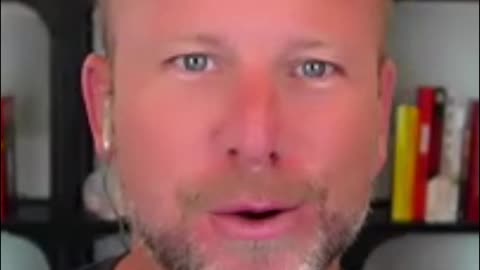 Behind the Scenes - Commercials, Voiceovers & Video Crews