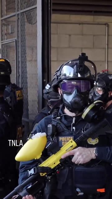 Mexicans attack ICE, eat mace