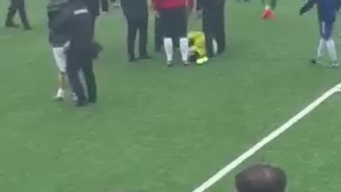 Нападнат голманот на ФК Аеродром во Слупчане