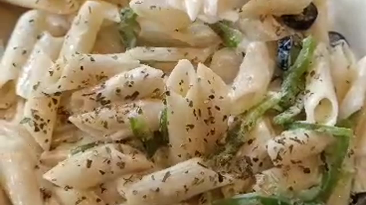 Indian home style white sauce pasta-7