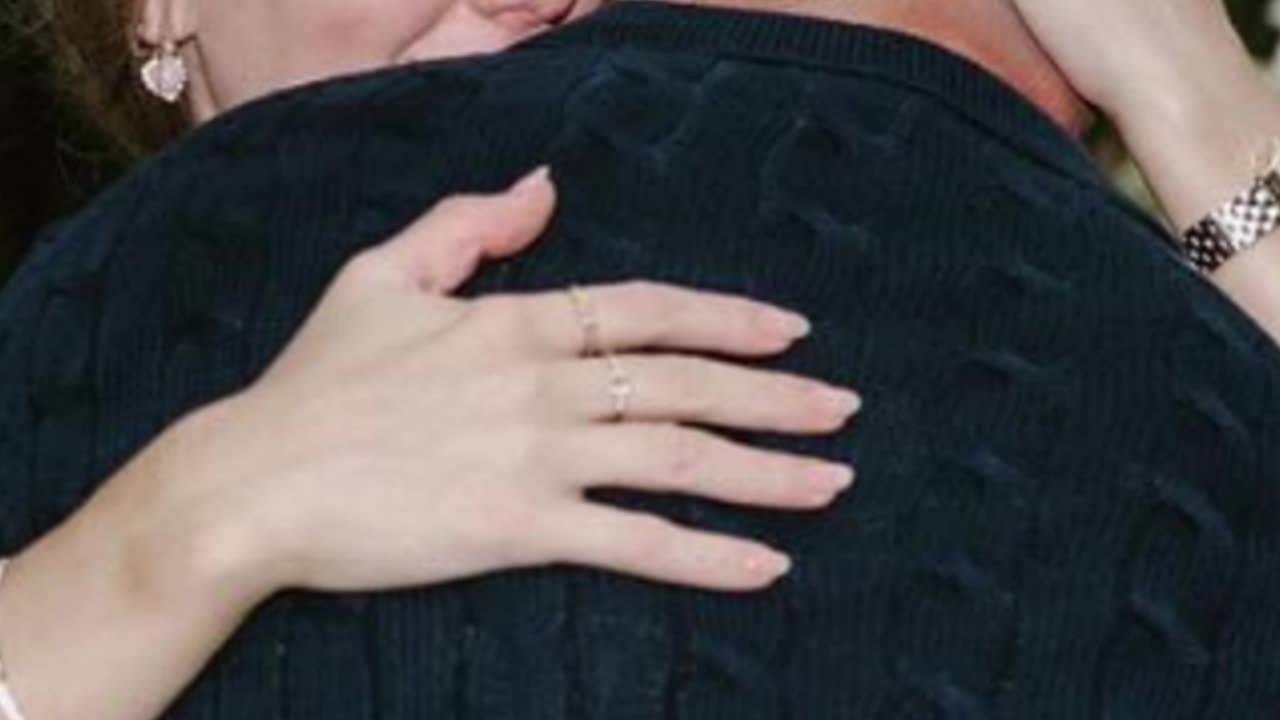 Taylor Swift Spills on Travis Kelce’s Romantic Proposal