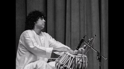 ZAKIR HUSSAIN---BEST PHOTO