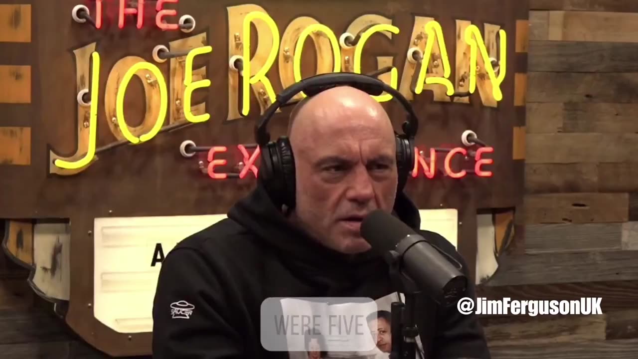 Gavin De Becker just linked the Kissinger Report, the WHO, Bill Gates, tetanus vaccines