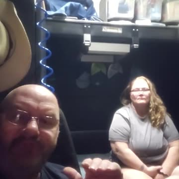 HONEY OR VINEGAR #ourtruckinglife #truckdrivers #reallifetruckers #truckdriver #atruckerslife