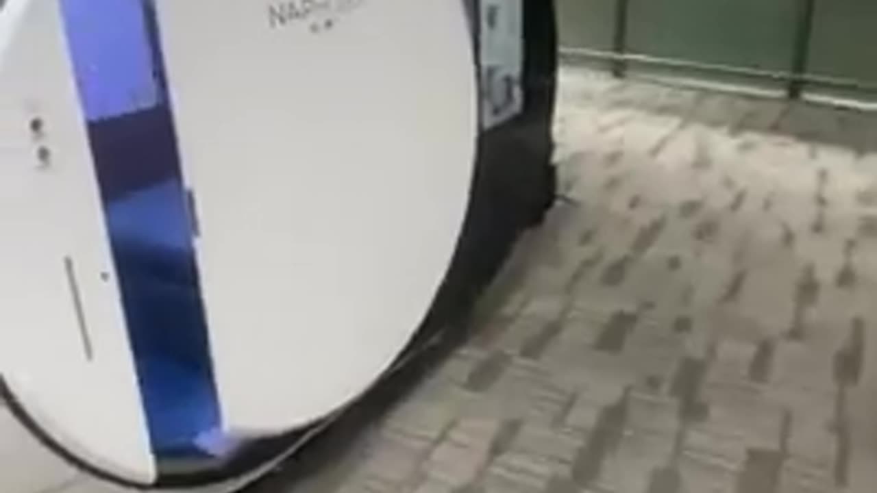 Sleeping Capsules at Chinas Kunming Airport