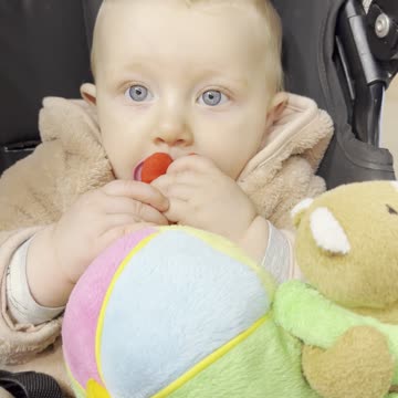 The sleepiest little baby 💤 Kayla makes even being tired look adorable.