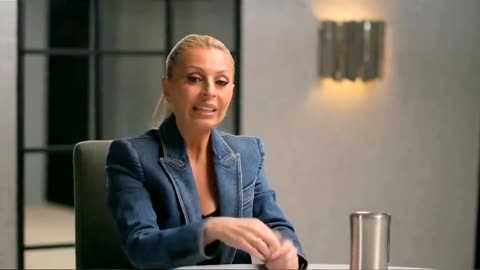 Crisis: The Audience Crave - Evy Poumpouras