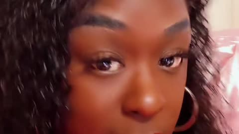 GOTTEM STILL ON HOLLY HEAD & SAYS OFFICIAL CITIZEN AURA IS ALL OVER HER