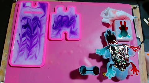 Momma Coop's Got The Pour